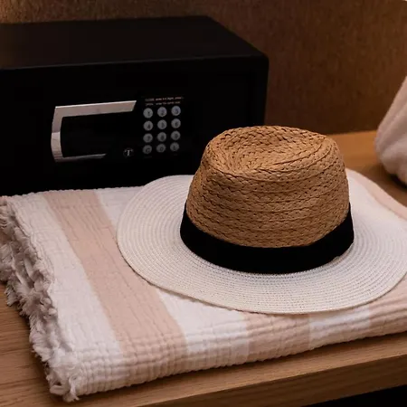 Neapolis 21 Suites By Premium Key * Skiathos-stad