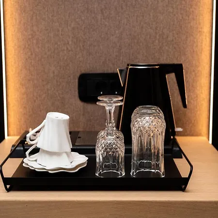 Neapolis 21 Suites By Premium Key * İskados