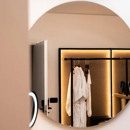 Neapolis 21 Suites By Premium Key Daire İskados